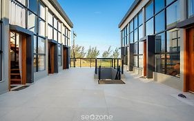Lofts completos e modernos em Jaguaruna a 50m da Praia - PLO